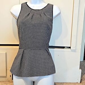 WHBM  Women's black/white vest tank top  Size 6